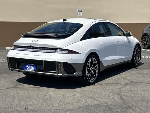 2025 Hyundai IONIQ 6 Limited
