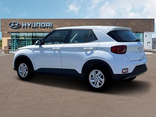 2025 Hyundai VENUE SE