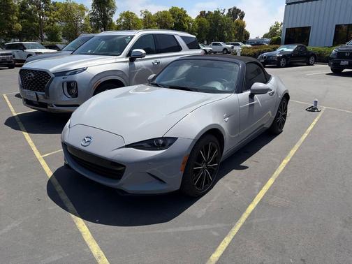 Aero Gray 2024 Mazda MX-5 Miata Grand Touring