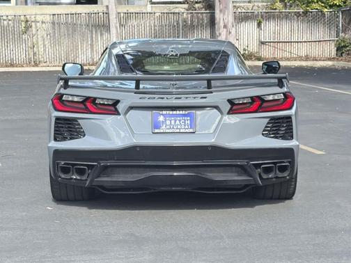 2025 Chevrolet Corvette Stingray w/2LT