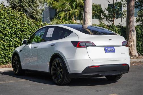 Pearl White Multi-Coat 2021 Tesla Model Y Long Range Dual Motor All-Wheel Drive
