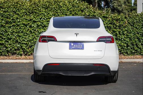 Pearl White Multi-Coat 2021 Tesla Model Y Long Range Dual Motor All-Wheel Drive