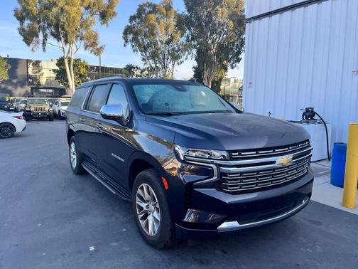2023 Chevrolet Suburban Premier
