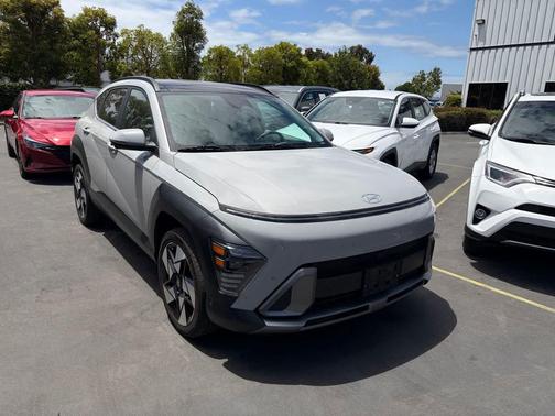 Cyber Gray Metallic 2024 Hyundai KONA Limited