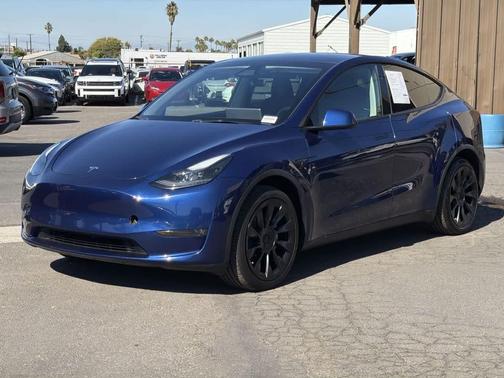 2024 Tesla Model Y Long Range Dual Motor All-Wheel Drive