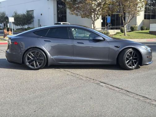 2021 Tesla Model S Plaid