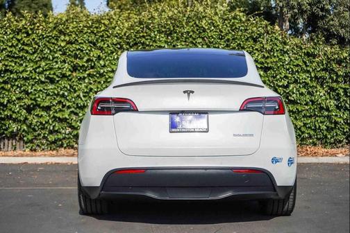 Pearl White Multi-Coat 2021 Tesla Model Y Performance Dual Motor All-Wheel Drive