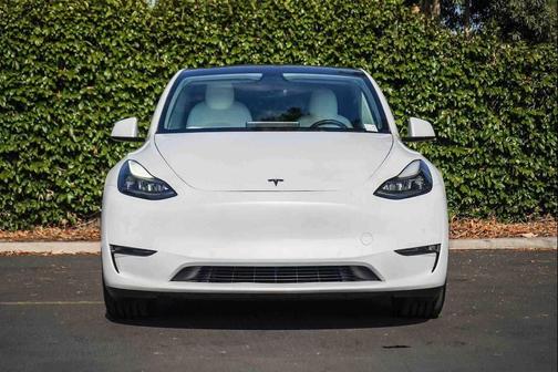 Pearl White Multi-Coat 2021 Tesla Model Y Performance Dual Motor All-Wheel Drive