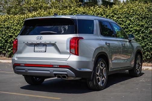 Typhoon Silver 2023 Hyundai PALISADE Limited
