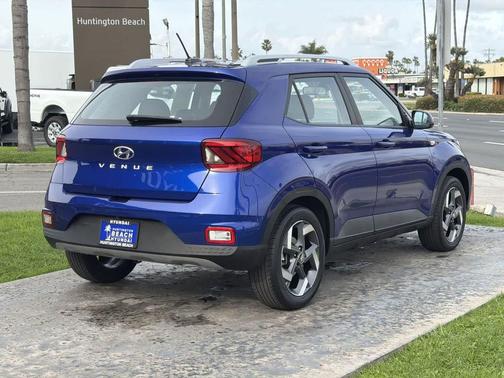 2023 Hyundai VENUE SEL