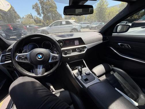 Mineral White Metallic 2020 BMW 330 330i