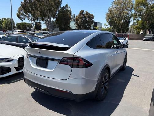 Midnight Silver Metallic 2023 Tesla Model X
