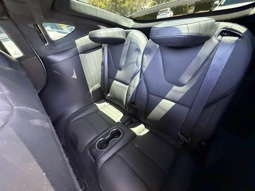 Midnight Silver Metallic 2023 Tesla Model X