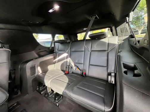 2023 Cadillac Escalade ESV Sport