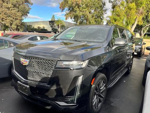 2023 Cadillac Escalade ESV Sport