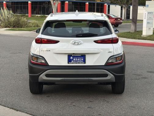 2023 Hyundai KONA SE