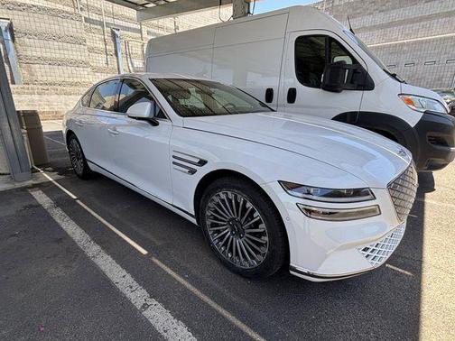 Alta White 2023 Genesis Electrified G80 Base