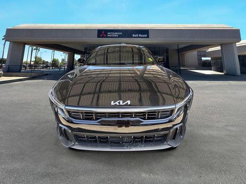 Aurora Black Pearl 2025 Kia K4 GT-Line