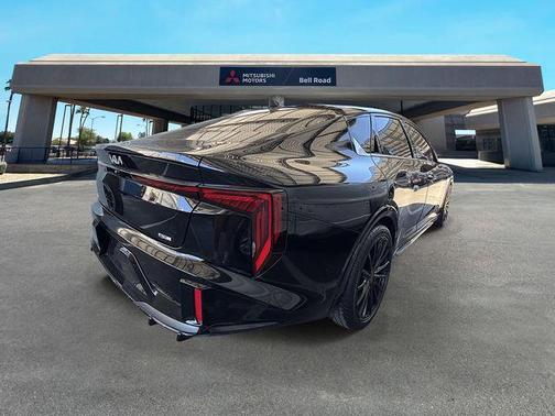 Aurora Black Pearl 2025 Kia K4 GT-Line