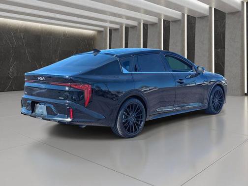 Aurora Black Pearl 2025 Kia K4 GT-Line