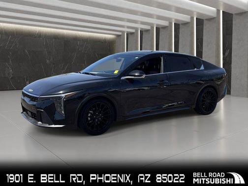 Aurora Black Pearl 2025 Kia K4 GT-Line