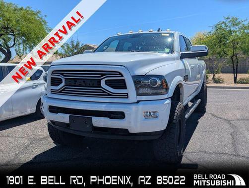 Bright White Clearcoat 2018 RAM 2500 Laramie Crew Cab 4x4 6'4' Box