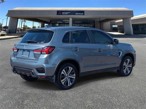 2023 Mitsubishi Outlander Sport SE