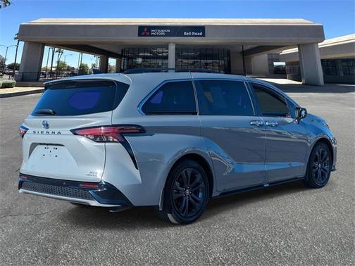 2023 Toyota Sienna XSE 7 Passenger