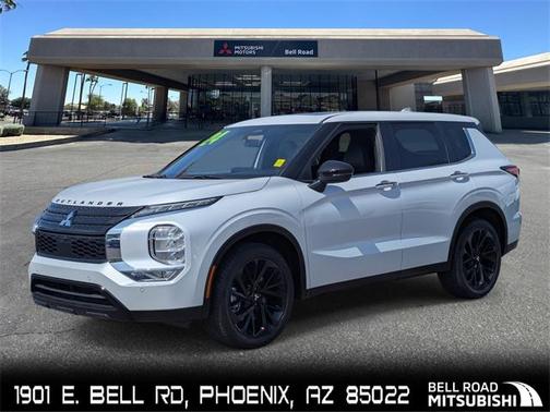 2024 Mitsubishi Outlander SE Black Edition w/Pano Roof S-AWC