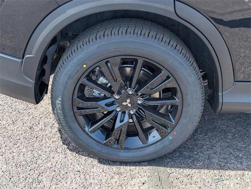 2025 Mitsubishi Eclipse Cross LE