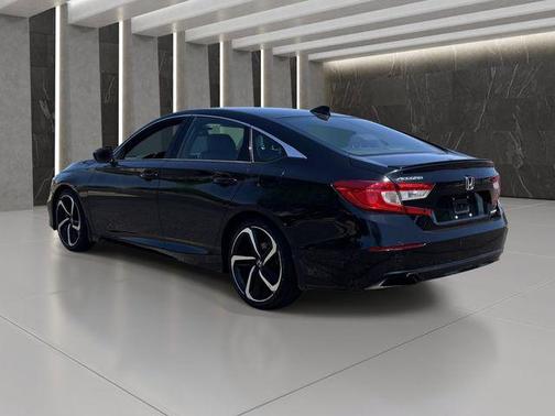 Crystal Black Pearl 2022 Honda Accord Sport 1.5T