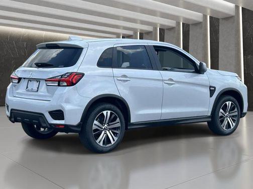 White Diamond 2026 Mitsubishi Outlander Sport 2.0 ES