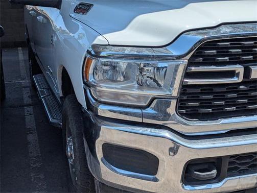 2022 RAM 2500 Big Horn Crew Cab 4x4 6'4' Box