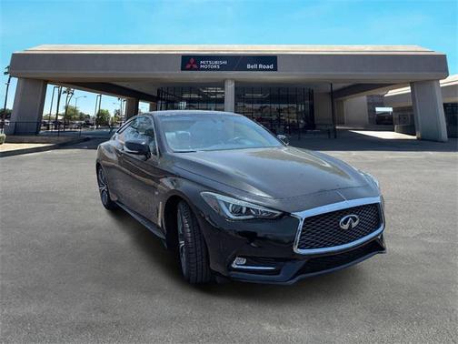 2018 INFINITI Q60 2.0t LUXE