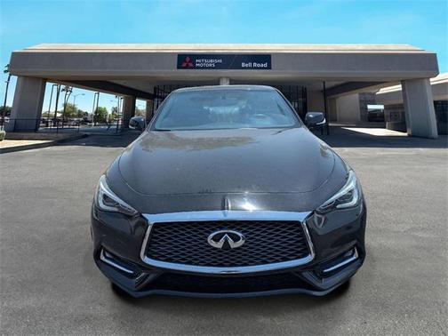 2018 INFINITI Q60 2.0t LUXE