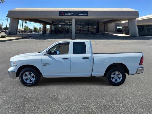 2024 RAM 1500 Classic SLT