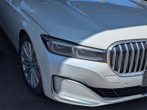 2020 BMW 740 740i