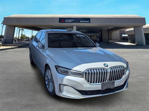 2020 BMW 740 740i