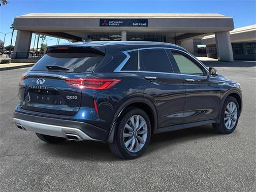 2021 INFINITI QX50 LUXE