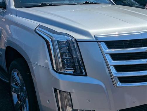 2020 Cadillac Escalade ESV Luxury