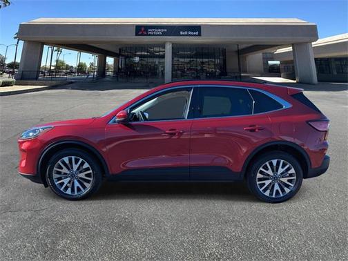 2022 Ford Escape Titanium