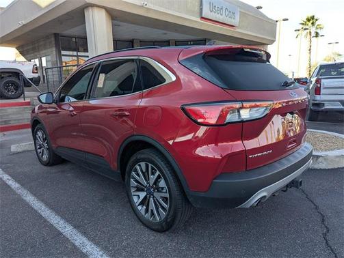 2022 Ford Escape Titanium