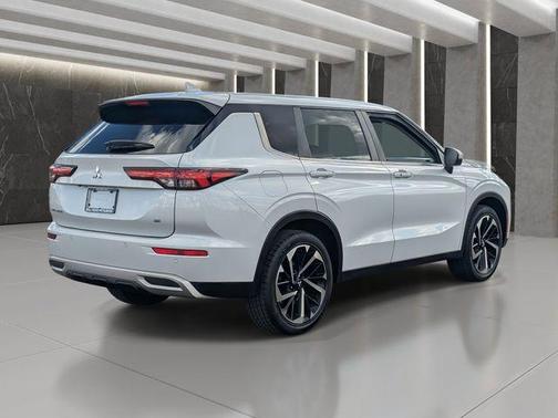 2023 Mitsubishi Outlander SE 2.5 2WD