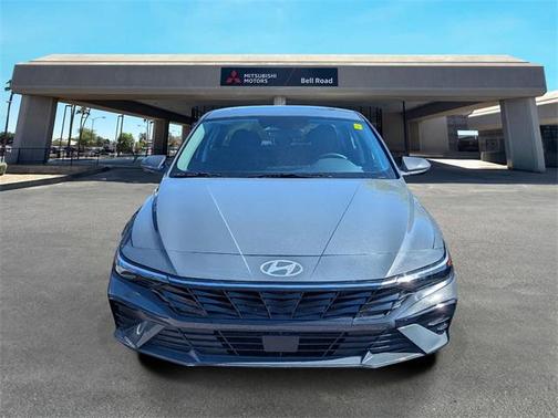2025 Hyundai ELANTRA SEL