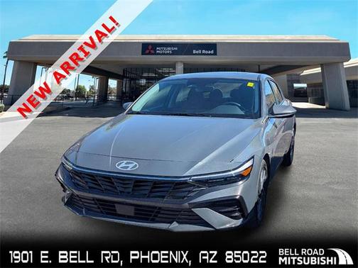 2025 Hyundai ELANTRA SEL