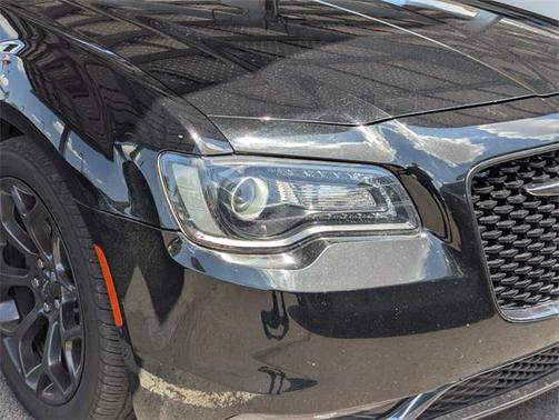 2019 Chrysler 300 S