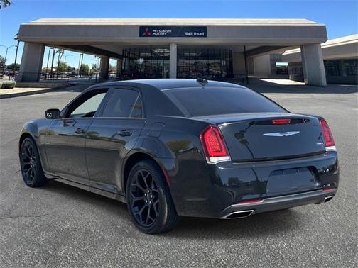 2019 Chrysler 300 S