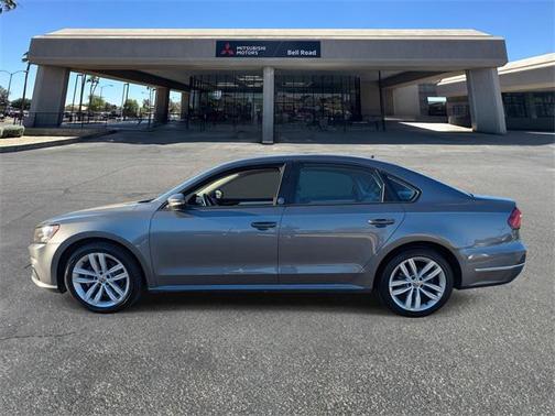 2019 Volkswagen Passat 2.0T Wolfsburg Edition