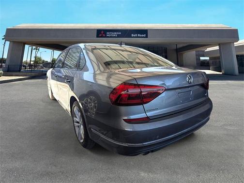 2019 Volkswagen Passat 2.0T Wolfsburg Edition