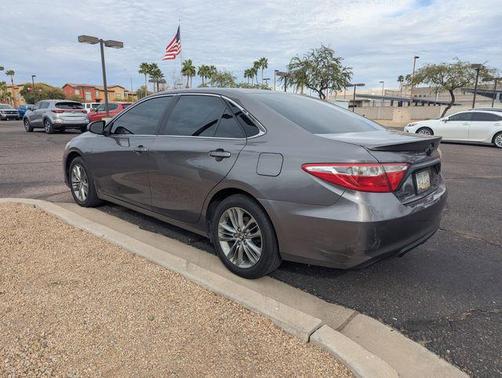 2017 Toyota Camry SE